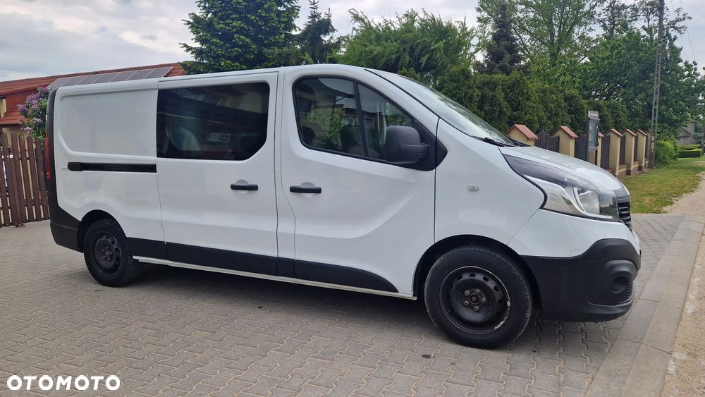 Renault Trafic doka 5 osób - 3