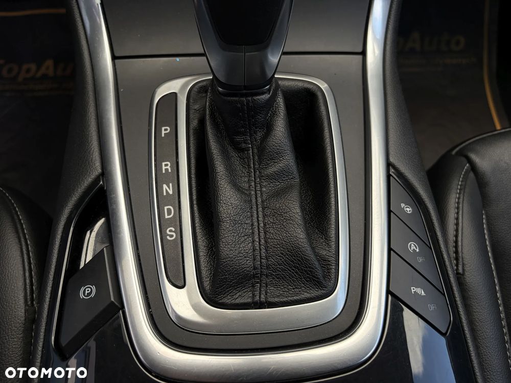 Ford S-Max 2.0 EcoBoost Titanium - 33