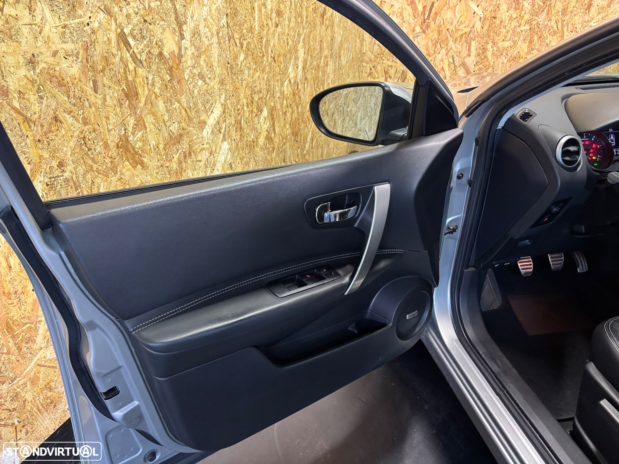 Nissan Qashqai +2 1.5 dCi Tekna Pele Preto +Navi - 5