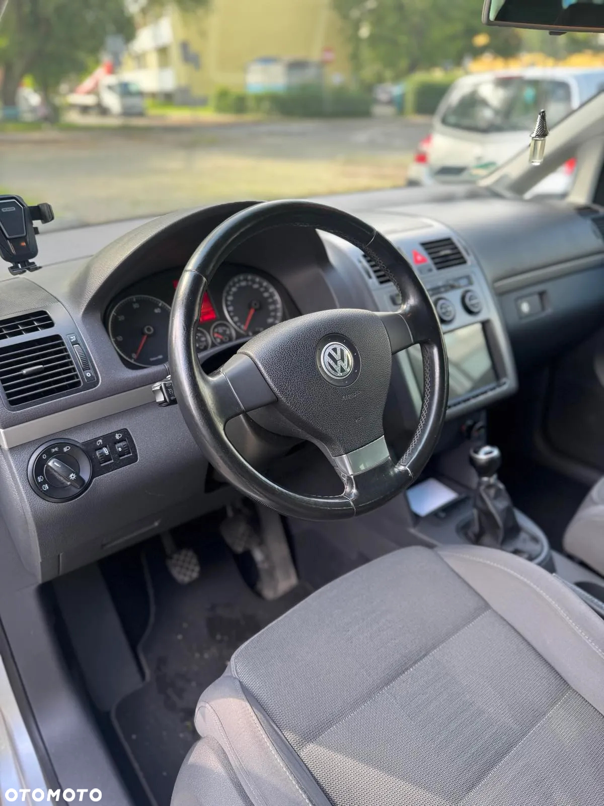 Volkswagen Touran 2.0 TDI DPF Comfortline - 12