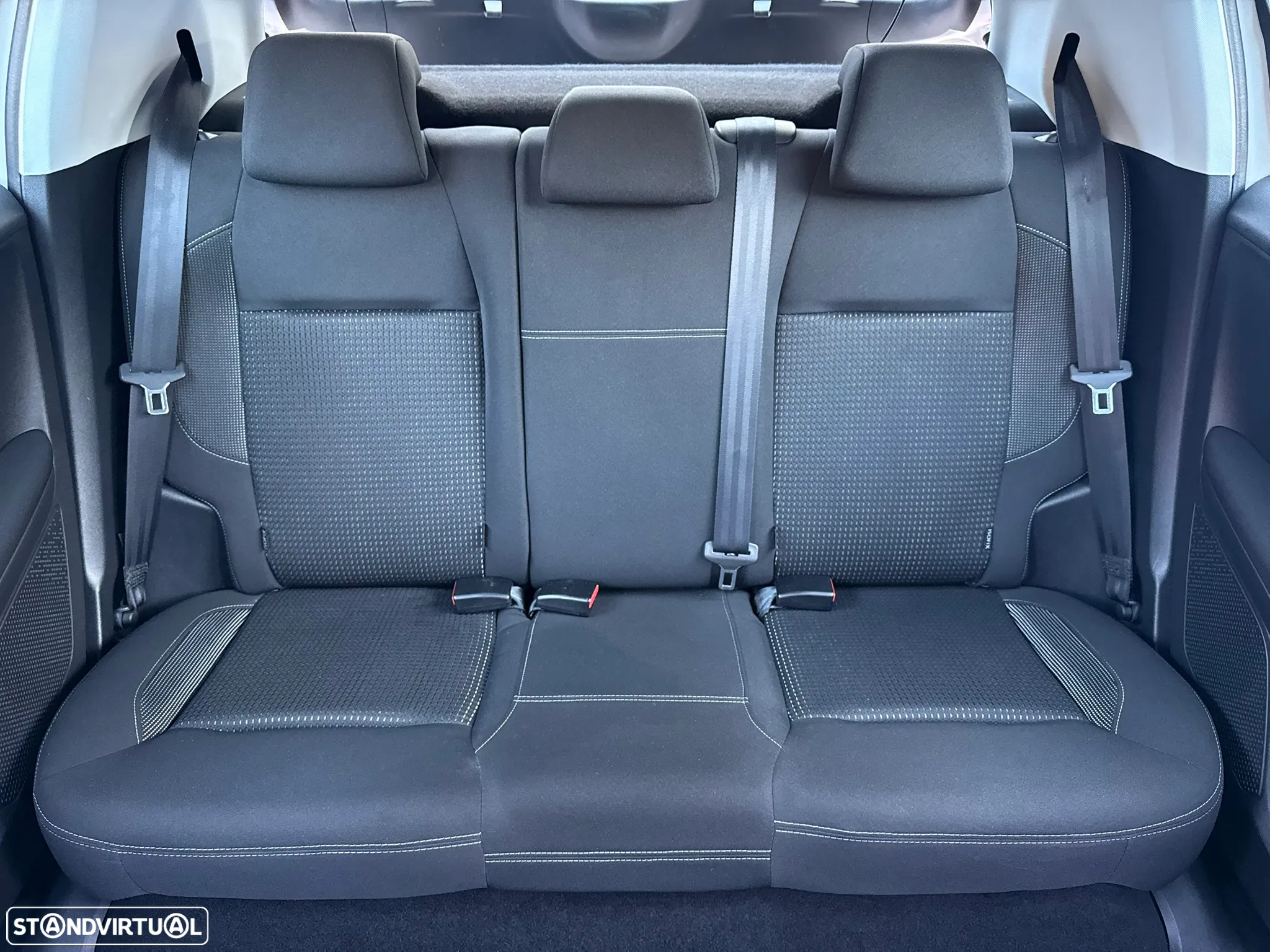 Peugeot 208 1.2 PureTech Allure - 7