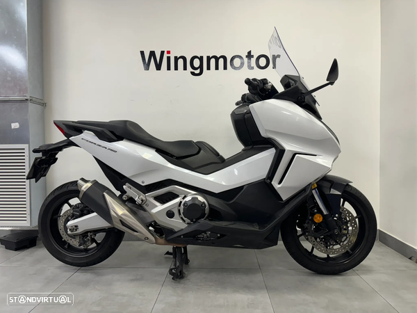 Honda Forza 750