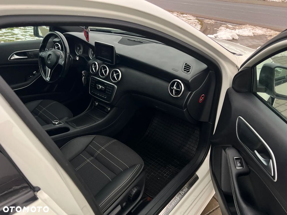 Mercedes-Benz Klasa A 220 CDI 7G-DCT AMG Line - 10