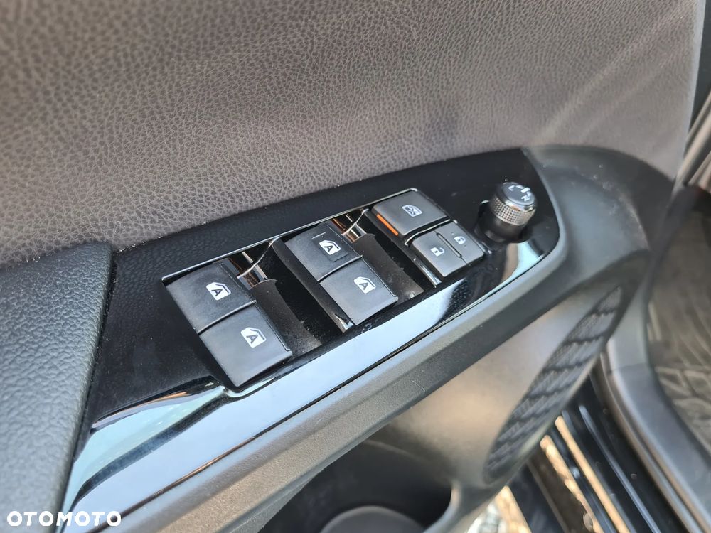 Toyota Prius - 19