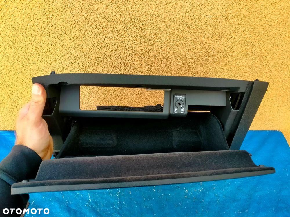 Audi A4 B9 Lift Schowek Pasażera Konsoli Prawy 2024r 8W1880302D - 5
