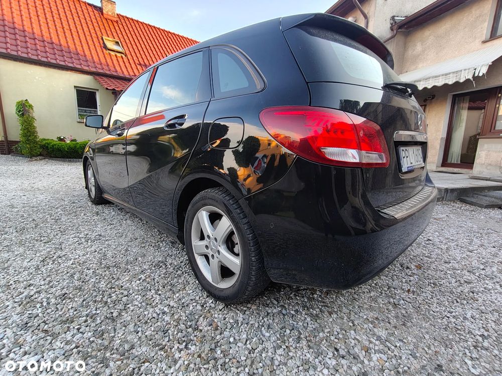 Mercedes-Benz Klasa B 200 d 7G-DCT SCORE - 8