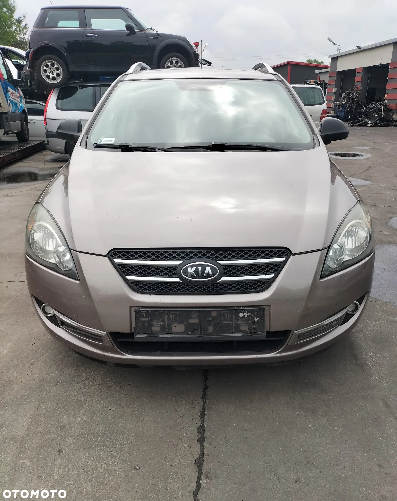 KOMPLETNY SILNIK KIA CEED I KOMBI 2.0 CRDI 140 KM D4EA KOD LAK.8Q - 2