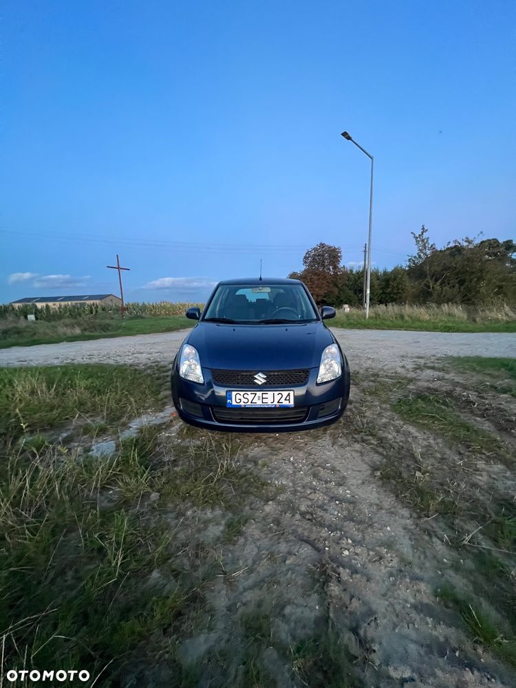 Suzuki Swift 1.3 Sunlight Edition - 4