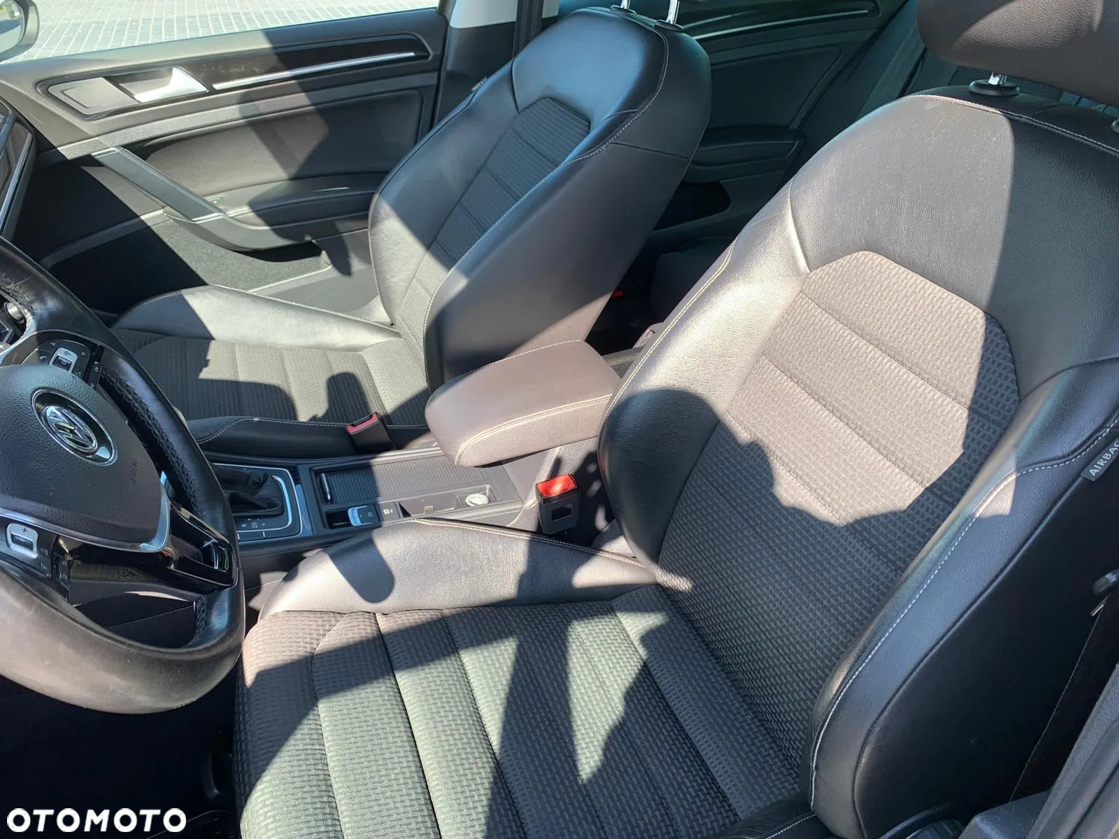 Volkswagen Golf VII 2.0 TDI BMT Highline DSG - 15