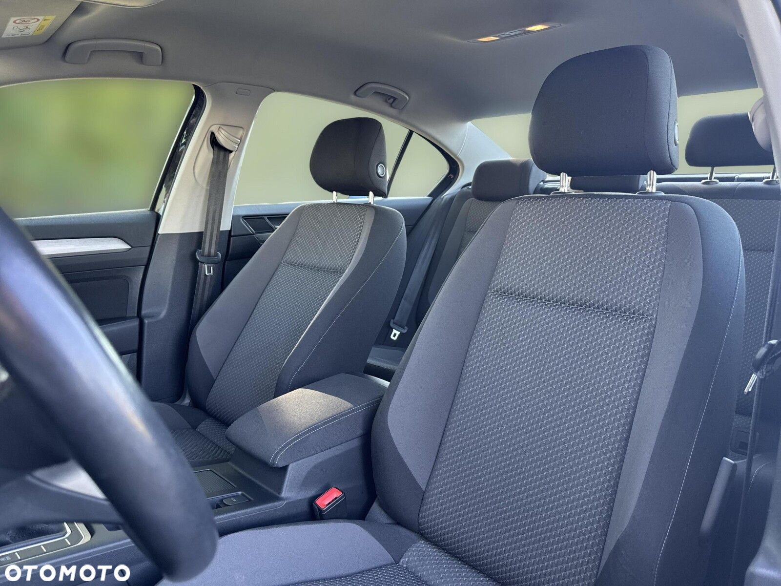 Volkswagen Passat 2.0 TDI EVO Essence - 11