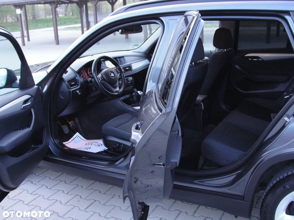 BMW X1 xDrive20d Sport Line - 14