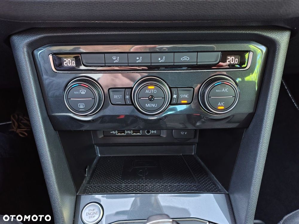 Volkswagen Tiguan - 17