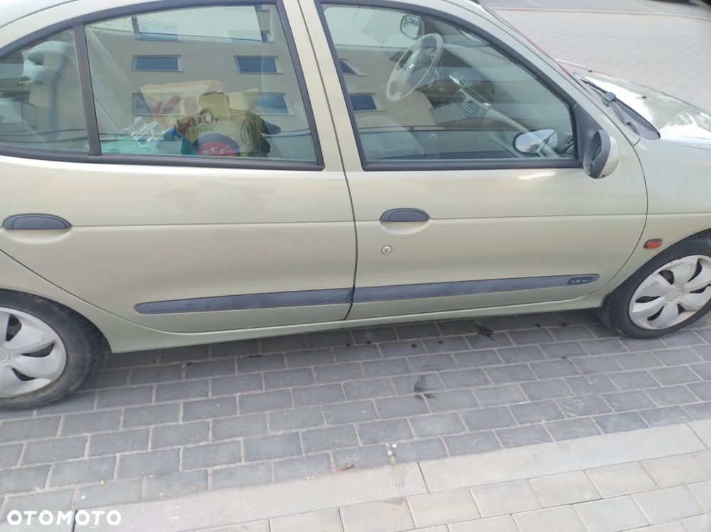 Renault Megane 1.4 RN 16V - 2