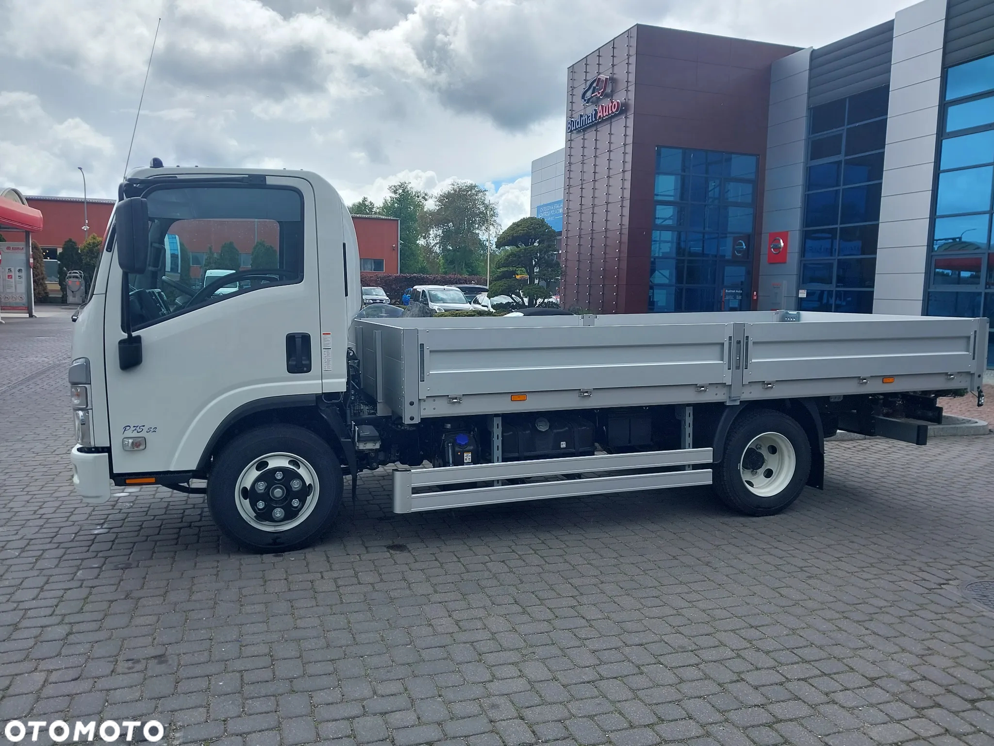 Isuzu P75 - 3