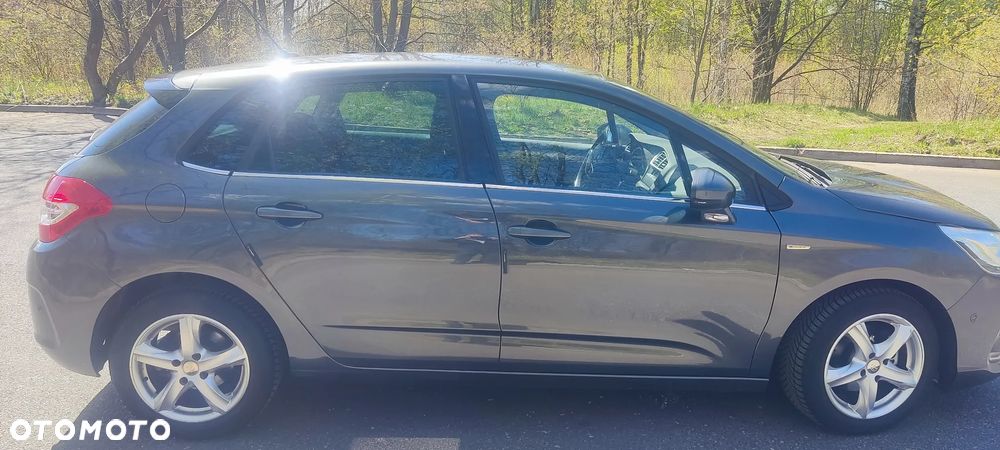 Citroën C4 e-HDi 110 EGS6 Stop/Start System Exclusive - 9