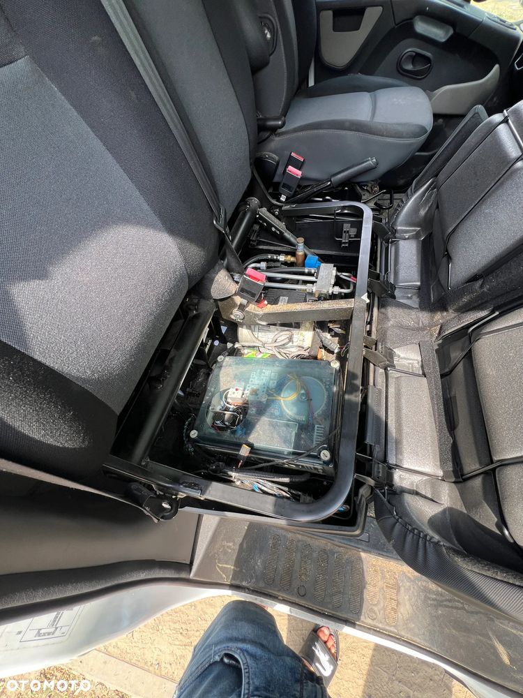 Nissan NV400 - 26