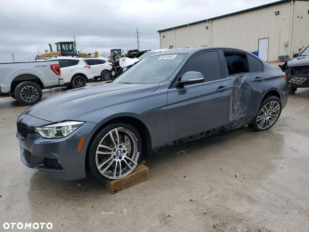 BMW Seria 3 340i xDrive M Sport - 31