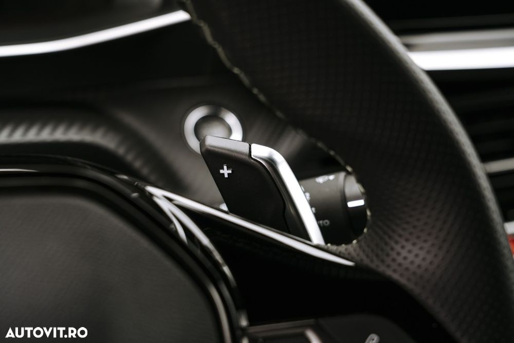 Peugeot 208 - 26