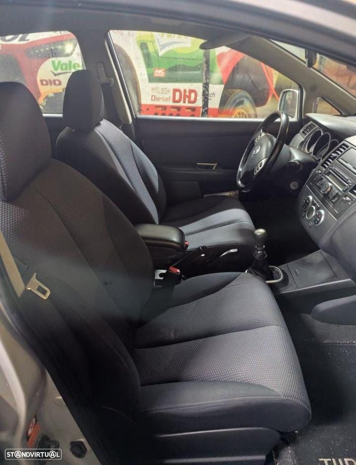 Nissan Tiida - 6