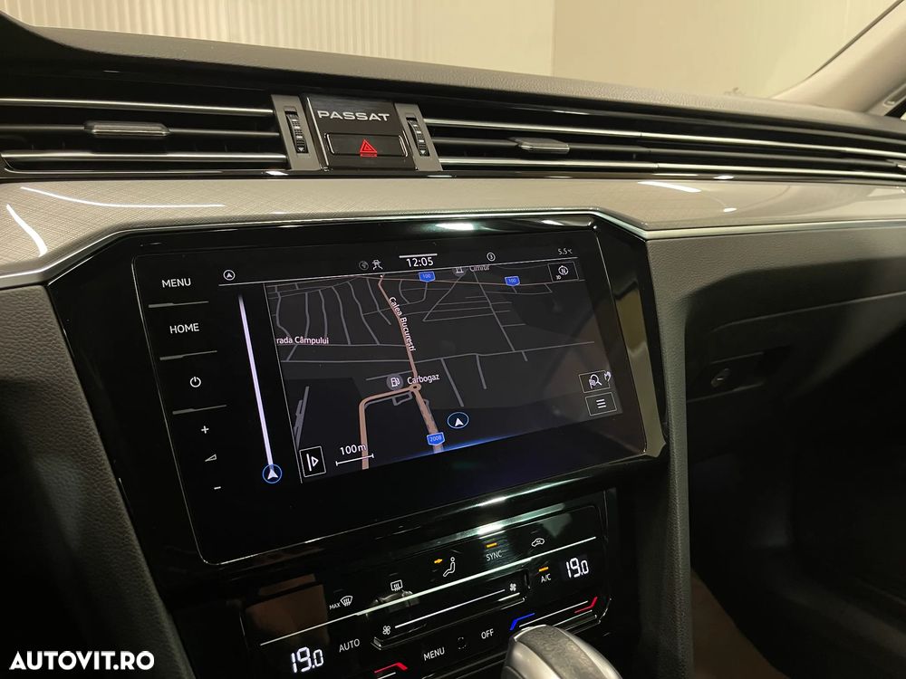 Volkswagen Passat - 13