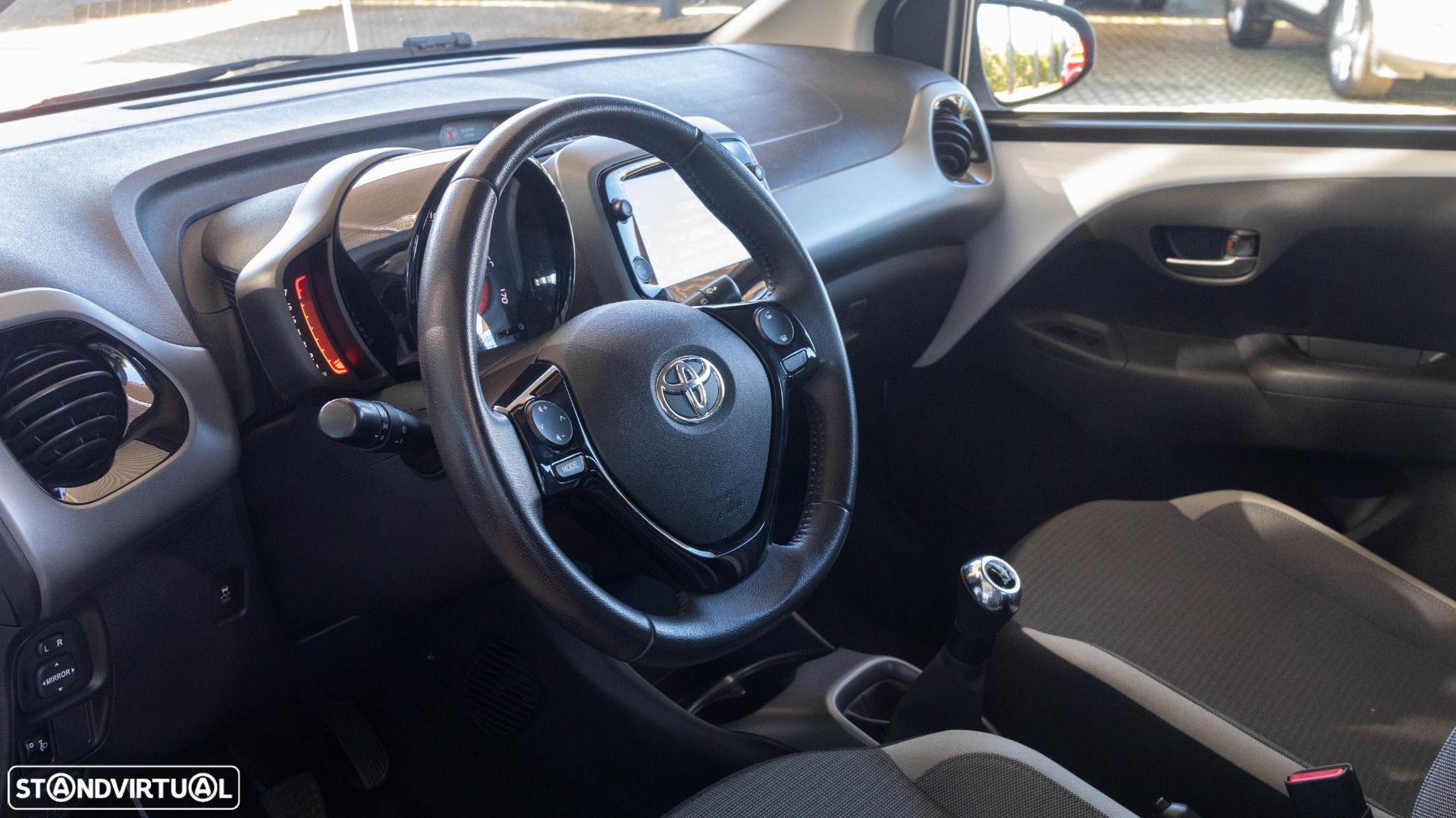 Toyota Aygo 1.0 X-Play+X-Touch - 4