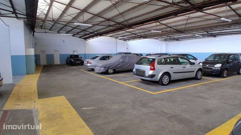 Garagem, armazém no Marquês, Porto - Grande imagem: 3/12