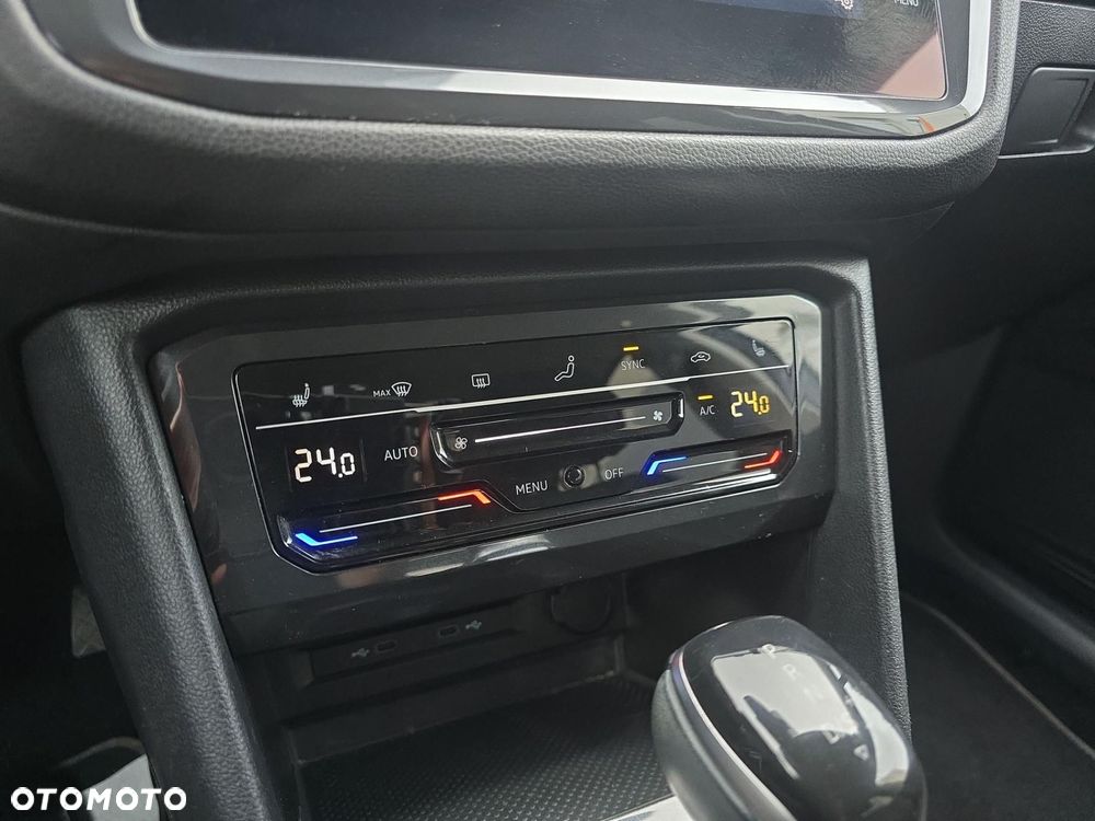 Volkswagen Tiguan - 17