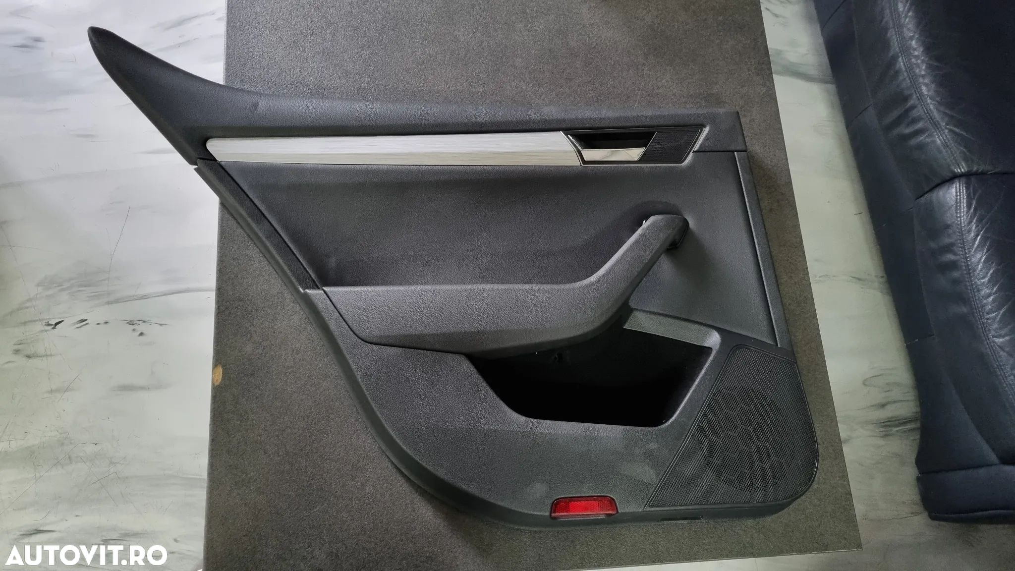 Interior piele complet Skoda Super 3 hatchback uk - 9