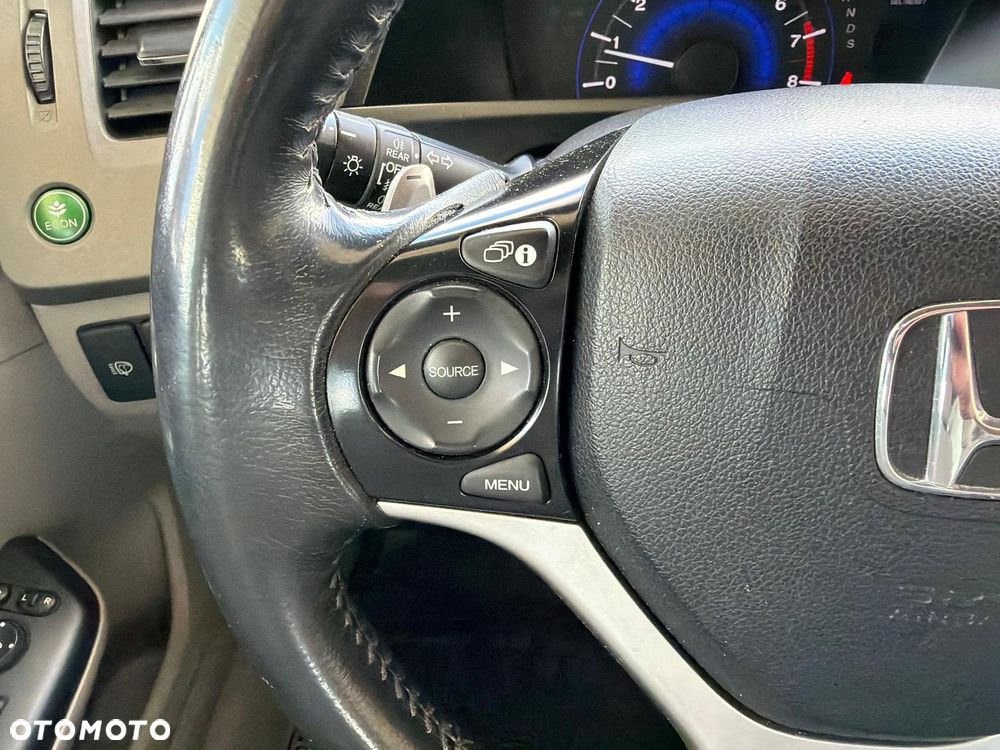 Honda Civic 1.8 Executive - 23