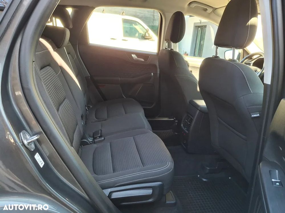 Ford Kuga 2.0 EcoBlue A8 AWD Titanium - 12