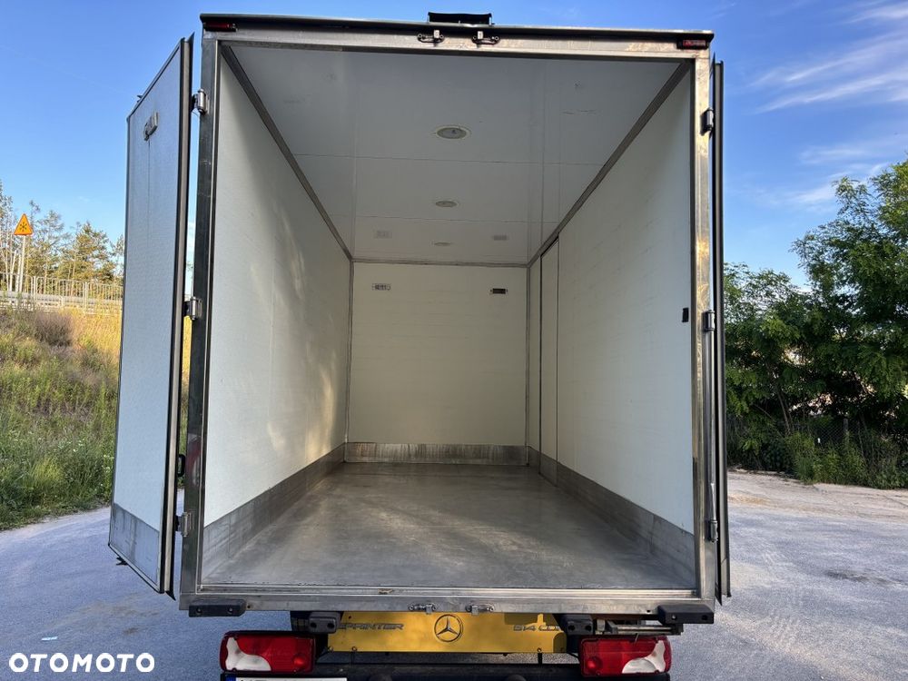 Mercedes-Benz Sprinter 514 - 18