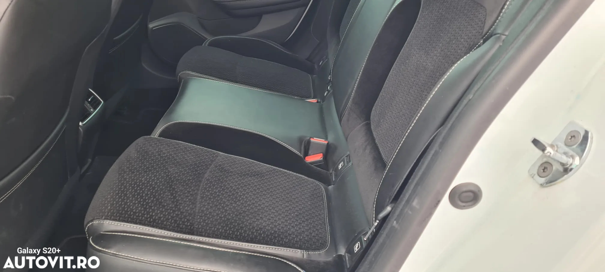 Renault Megane ENERGY dCi 110 EDC INTENS - 26