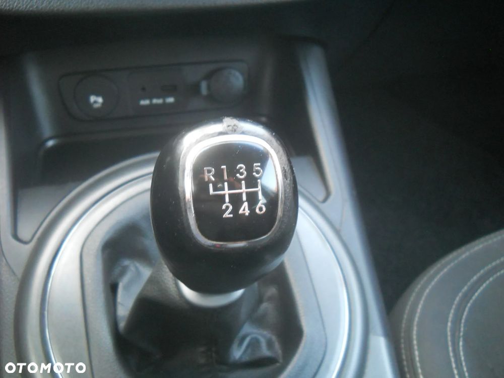 Kia Sportage 1.7 CRDI 2WD Attract - 16