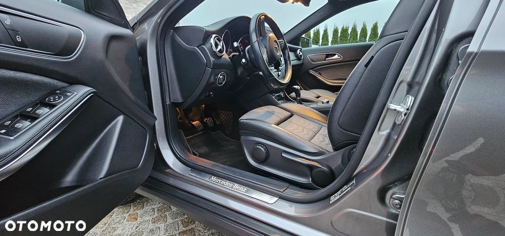 Mercedes-Benz GLA - 9