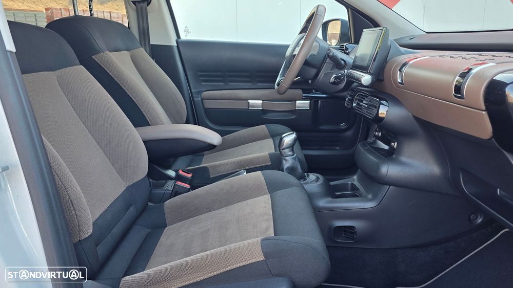 Citroën C4 Cactus 1.2 PureTech Shine - 23