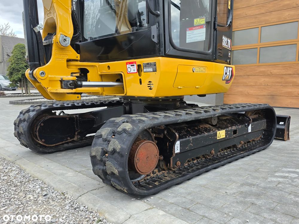 Caterpillar CAT 302.7 D CR mini koparka szybkozłącze 3 łyżki piękna serwisowana 1 wł JCB sprowadzona - 16