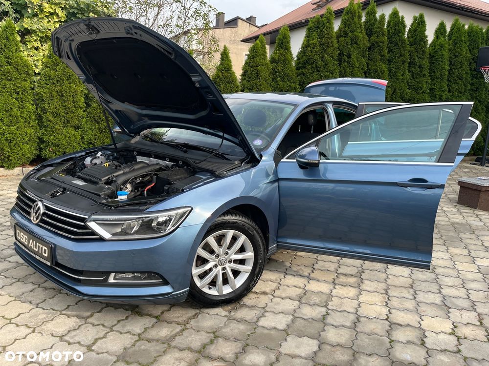 Volkswagen Passat - 32