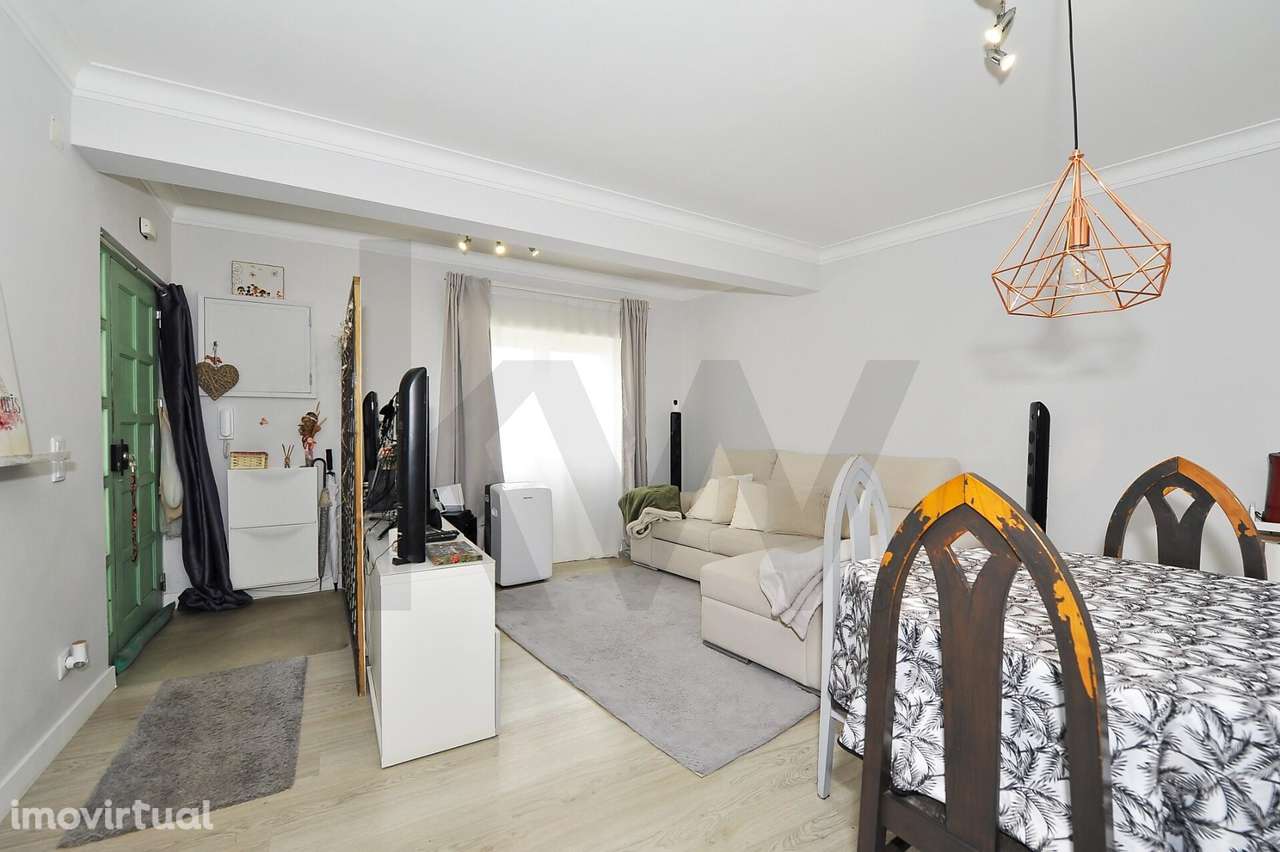 MORADIA ISOLADA T4 + T2 INDEPENDENTE | CANEÇAS | OPORTUNIDADE ÚNICA - Grande imagem: 3/57