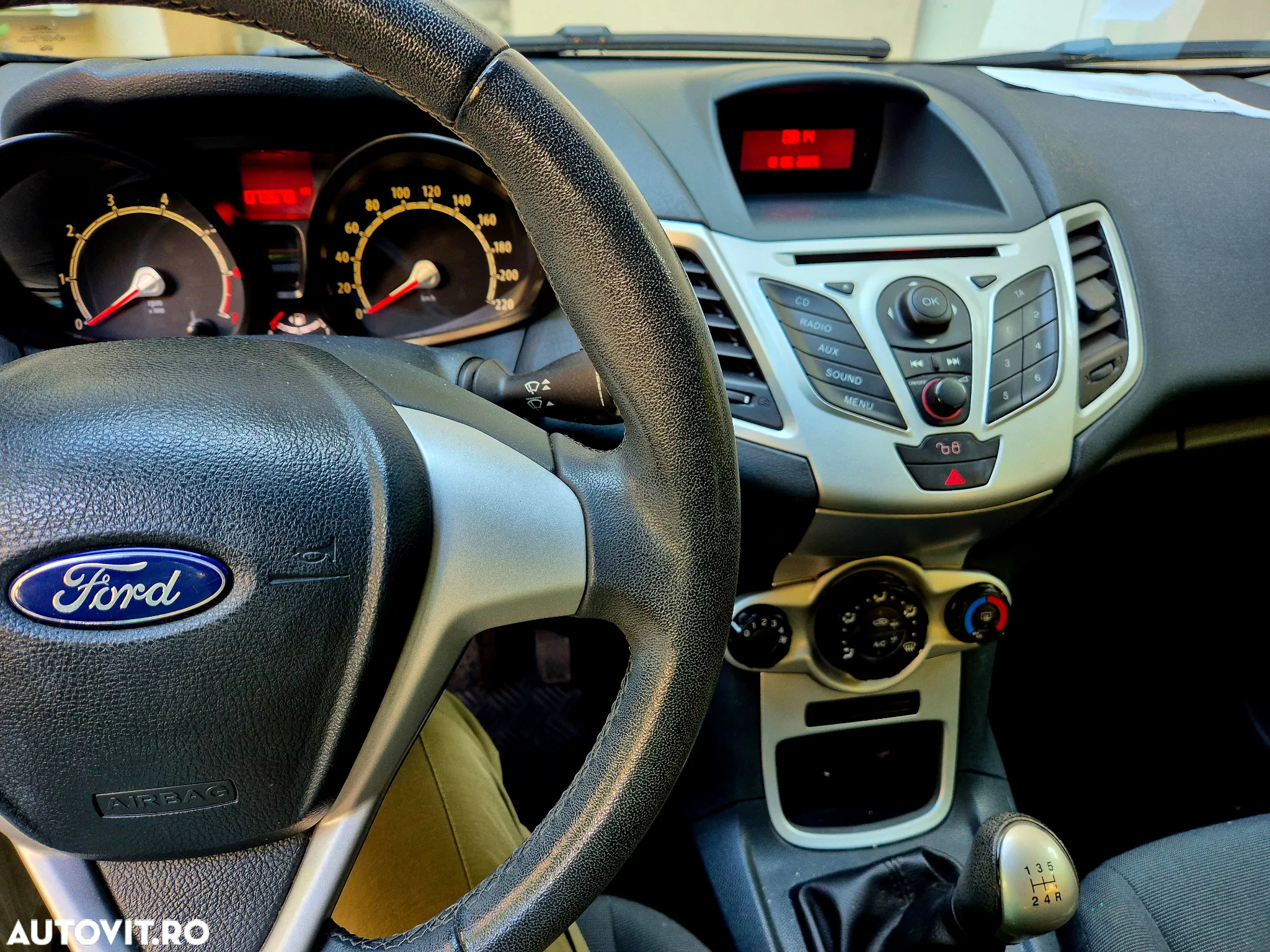 Ford Fiesta - 5