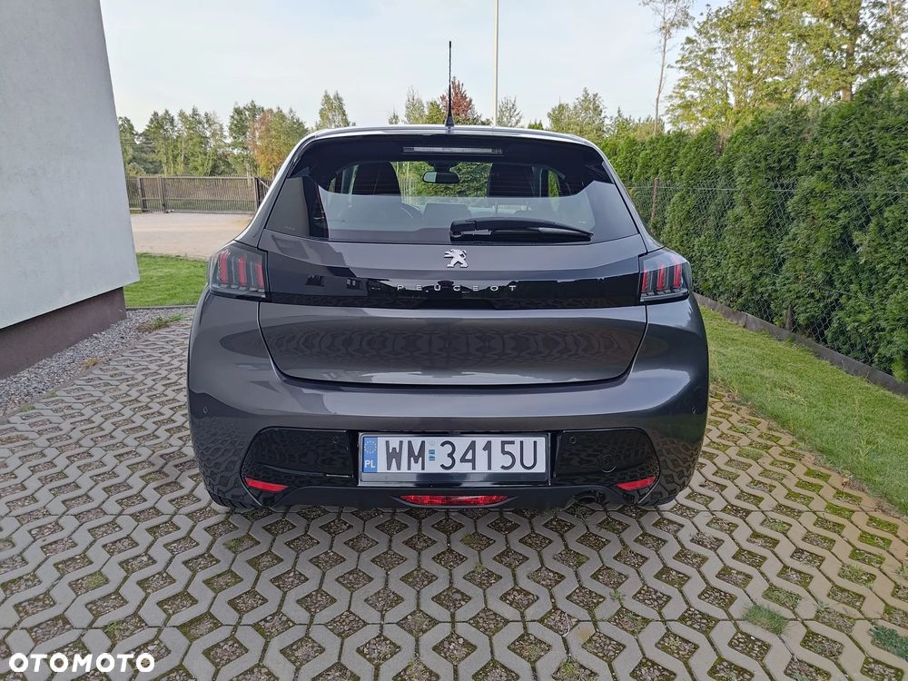 Peugeot 208 - 5