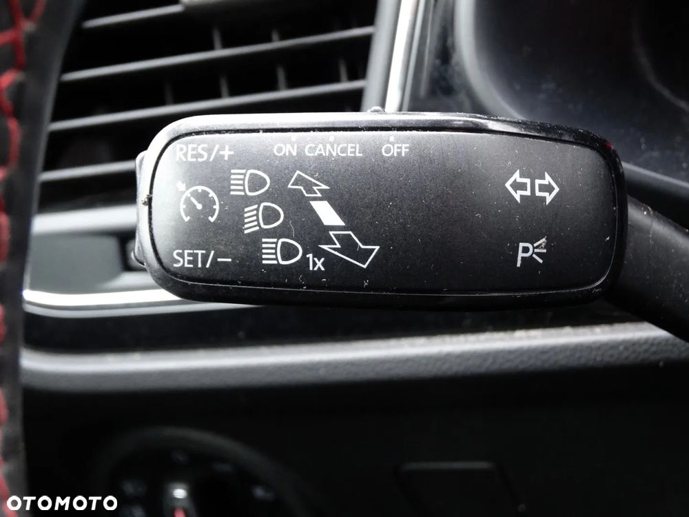 Seat Leon 2.0 TDI DPF Start&Stop FR - 32