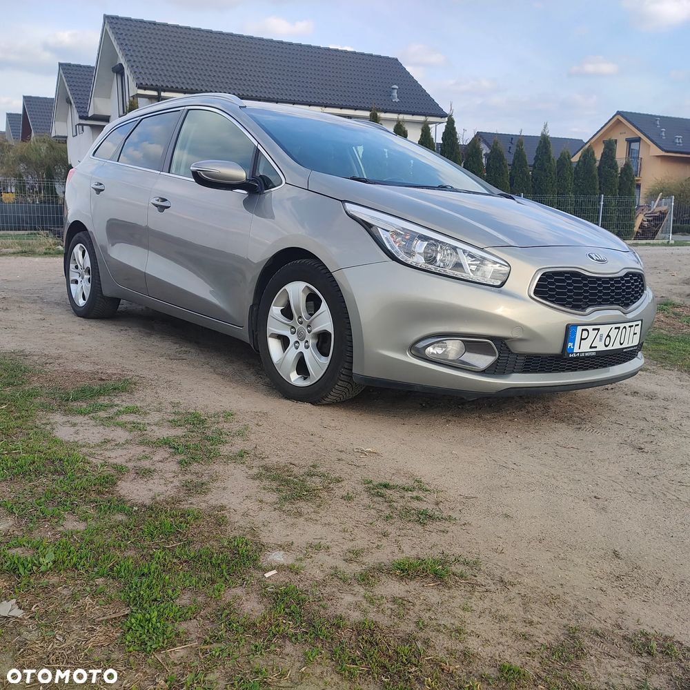 Kia Ceed 1.6 CRDi 128 ISG Platinum Edition - 7