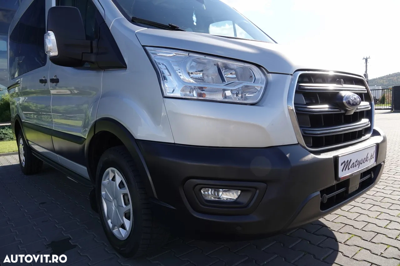 Ford TRANSIT / 6 locuri + Acces scaun cu rotile / Pentru persoane cu dizabilități / 2021 / DUPĂ CONTRACTUL DE SERVICE - 9