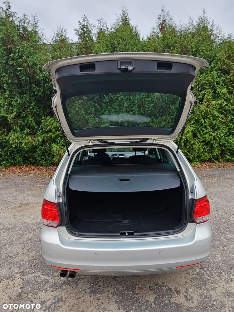 Volkswagen Golf Variant - 12