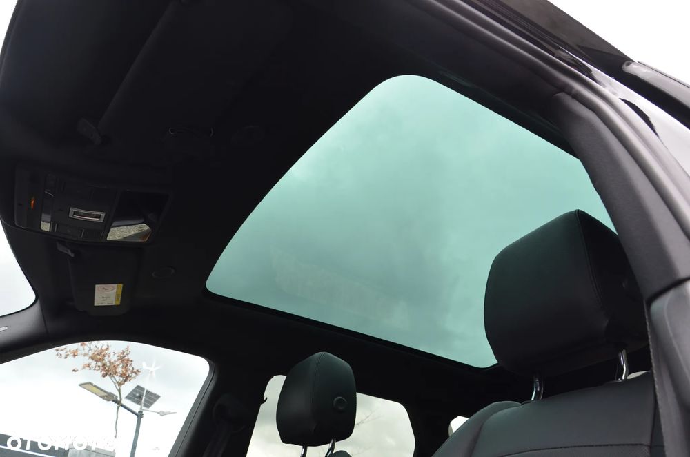 Land Rover Range Rover Evoque P200 R-Dynamic - 29