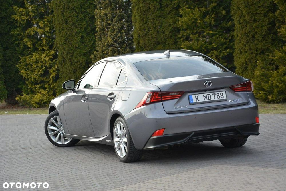 Lexus IS Luxury Line - 7