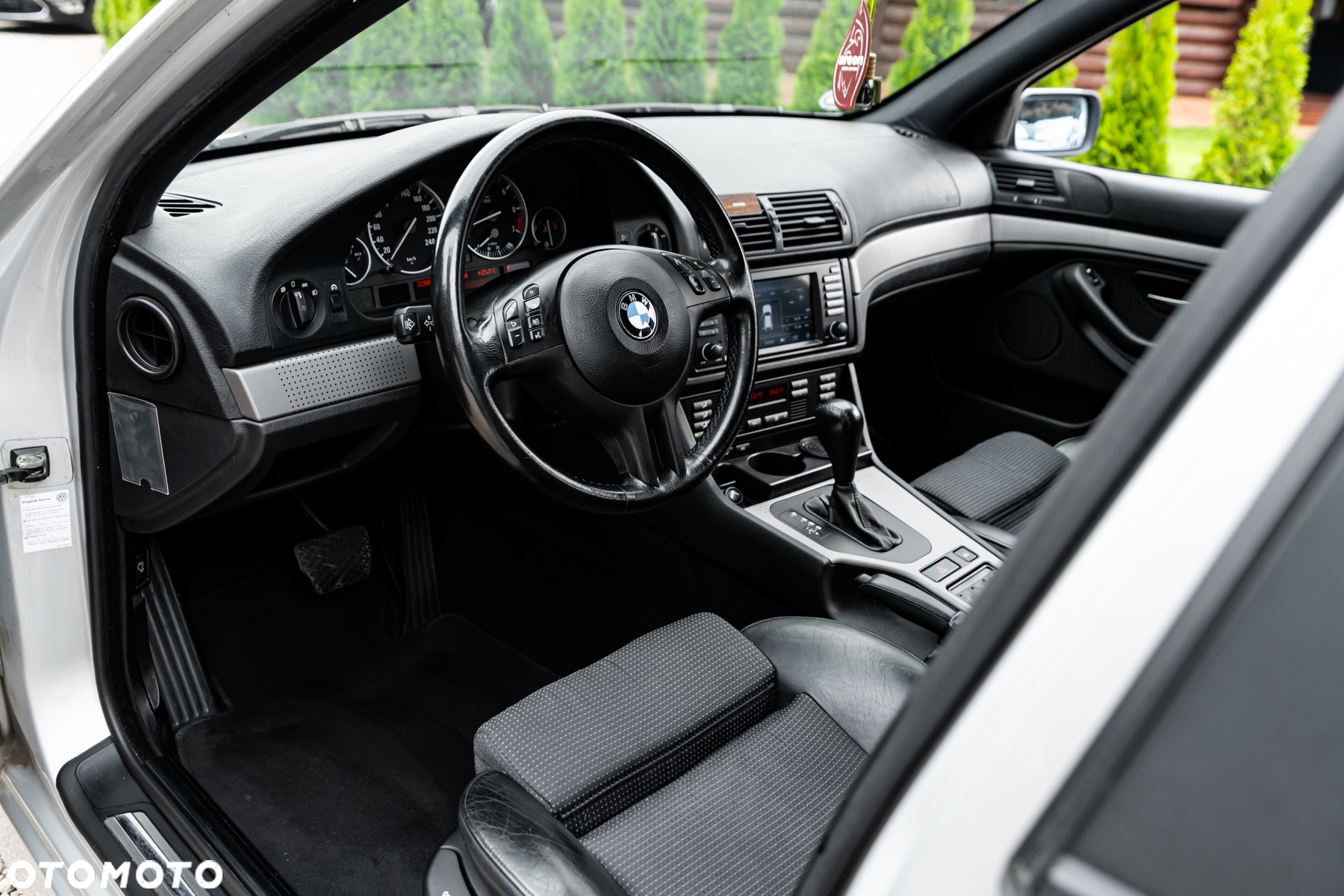 BMW Seria 5 - 16