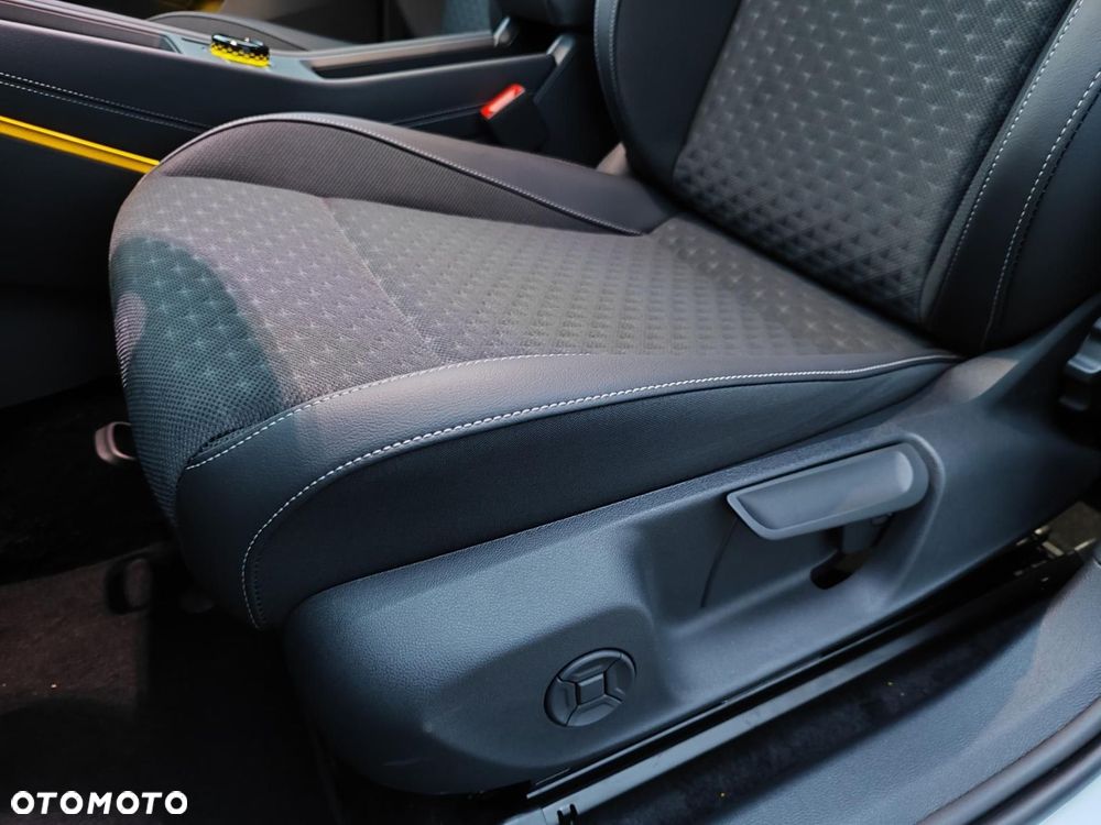 Volkswagen T-Roc - 17