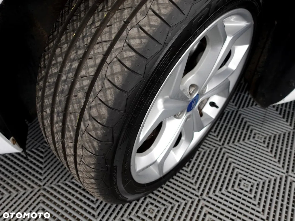 Ford S-Max 2.0 TDCi Titanium - 34