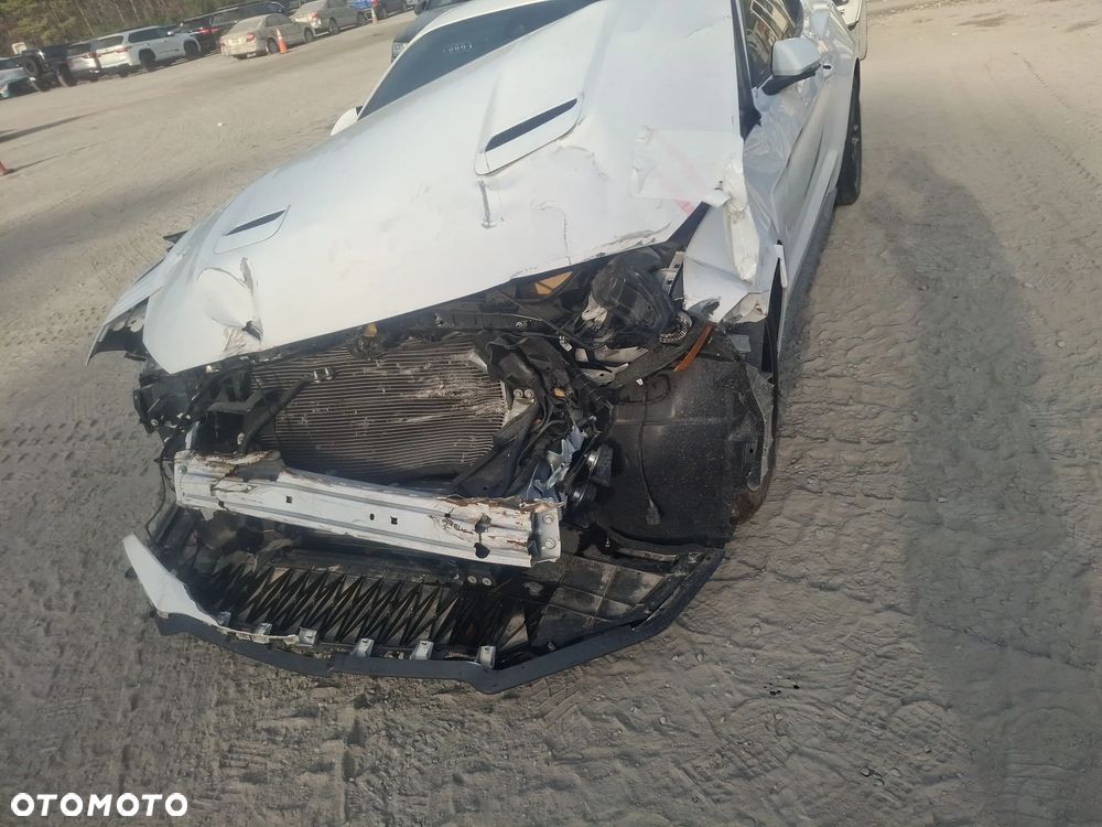 Ford Mustang 2.3 EcoBoost - 11